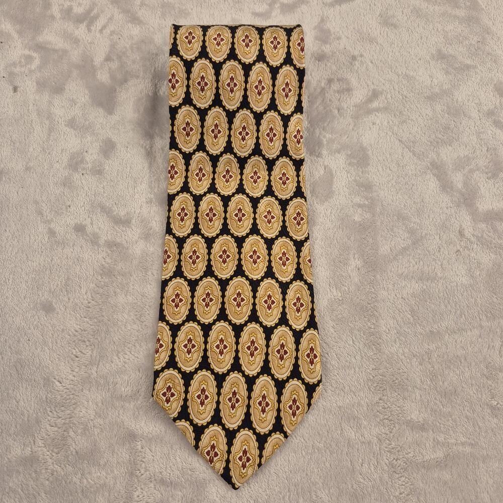 Saks Fifth Avenue Exclusive Black & Gold Medallion Neck Tie 100% Silk Tie Italy